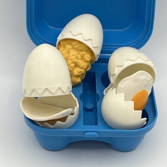 Vintage 1987 Fisher Price Fun With Food Carton of Eggs – Scrambled & Fried Toy S - Picture 8 of 8